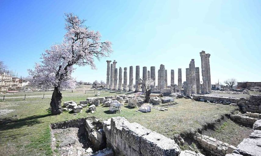 Mersin'in tarihi uzuncaburç antik kenti, arkeoköy projeleriyle yeniden canlanıyor