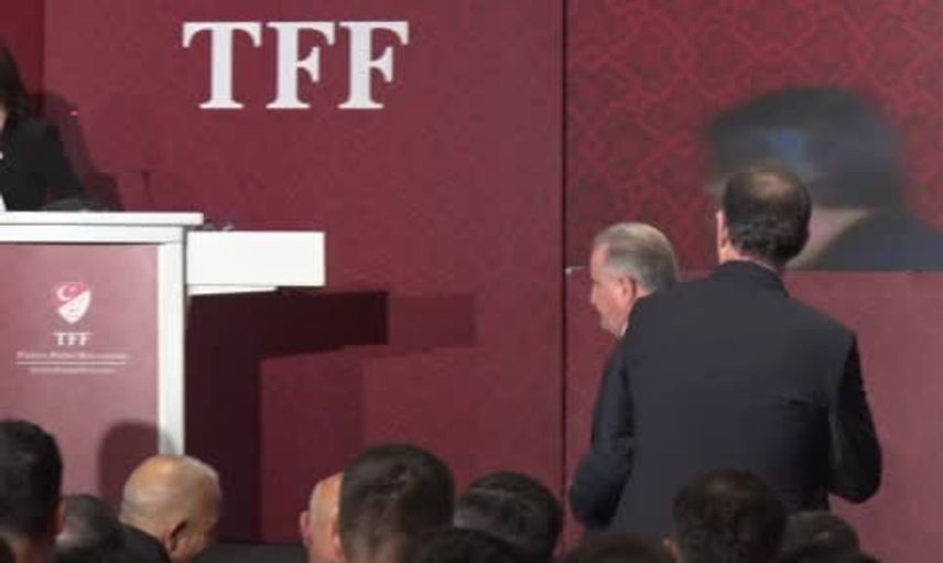 Bakan Bak: 'Önemli olan hatayı aza indirmek, doğru iletişim ve oyunu sağlıklı yönetmektir'