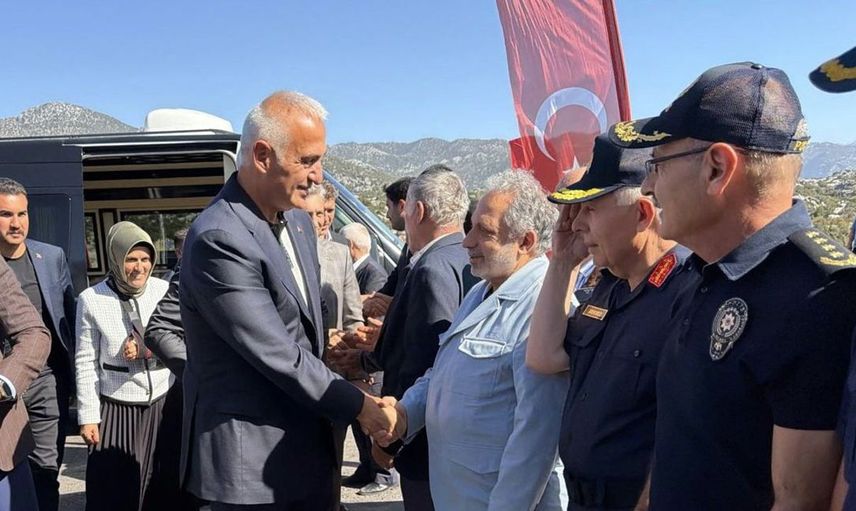 Talas Belediye Başkanı Yalçın, Antalya'da kültürel yatırımların açılışını gerçekleştirdi