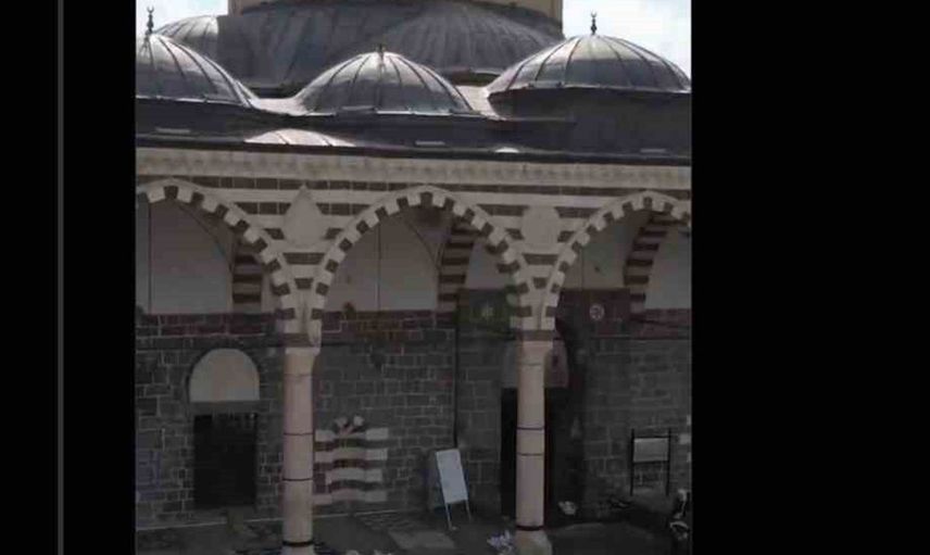 Hafız kızlara hakaret eden öğretmen hakkında suç duyurusu yapıldı