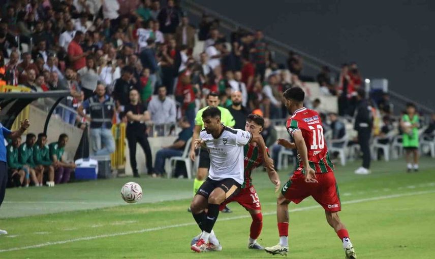 Gaziemirspor, Karşıyaka'yı son dakikada devirdi
