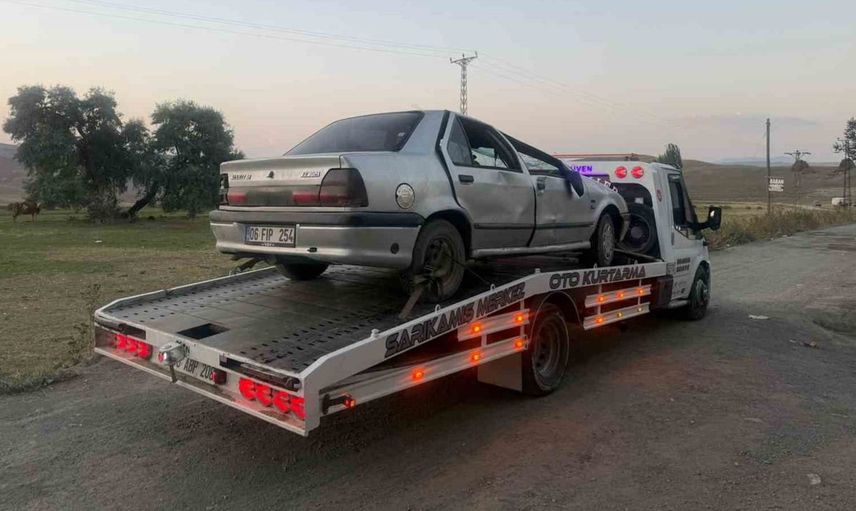 Sarıkamış'ta yağmur kazaya neden oldu: Sürücü yaralandı