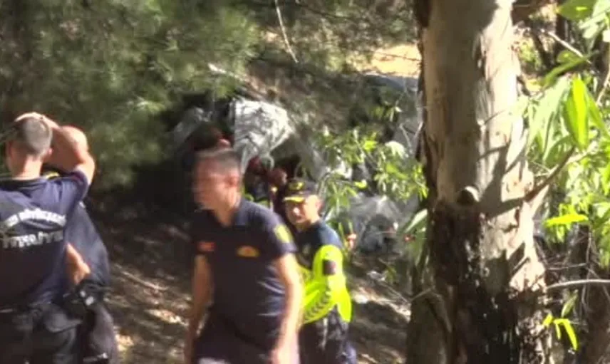 Aydın'da turistleri taşıyan otobüs kaza yaptı: Yaralılar hastaneye kaldırıldı