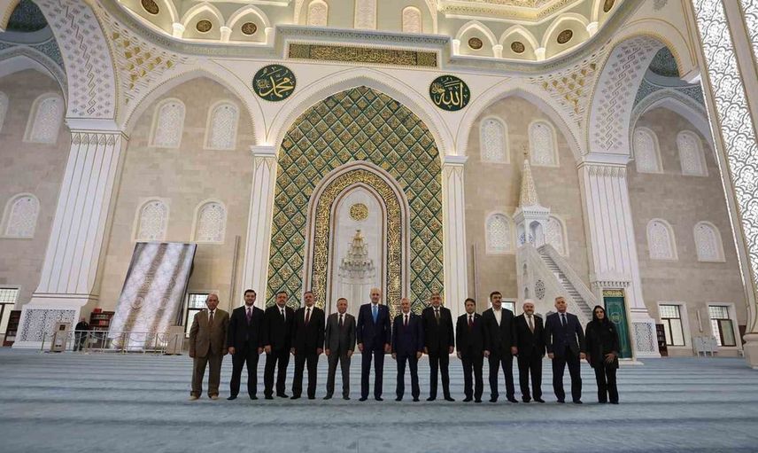 TBMM Başkanı Numan Kurtulmuş, Gaziantep'te Şahinbey Millet Camii'ni ziyaret etti