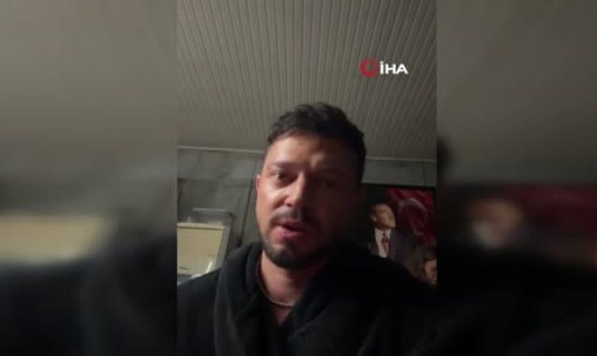 Murat Boz, yağmur nedeniyle mahsur kaldıkları stüdyodan yardım istedi