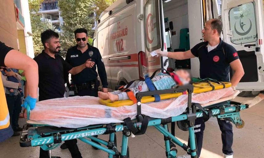 İnegöl'de 2 yaşındaki çocuk pencereden düşerek ağır yaralandı