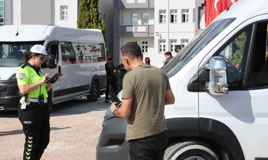 Eskişehir'de eğitim yılına özel okul servis denetimleri yapıldı