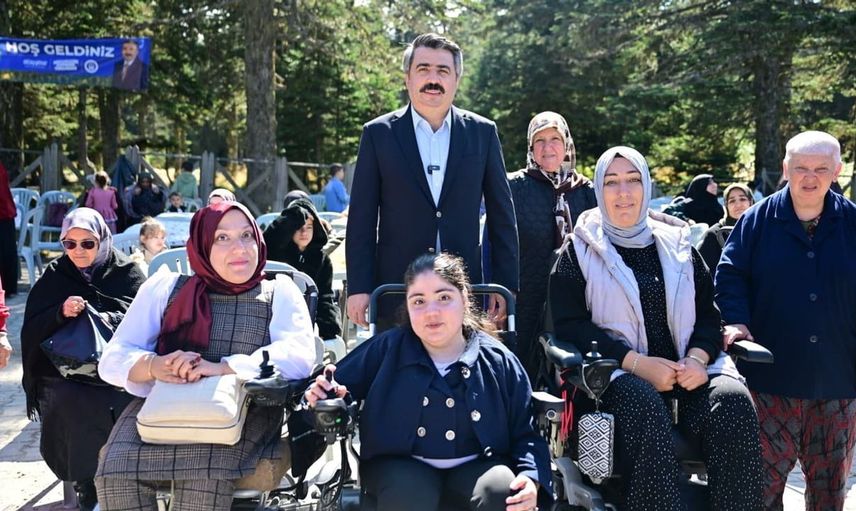 Yıldırımlı kadınlar doğa ile buluştu: Uludağ gezisi renkli anlara sahne oldu