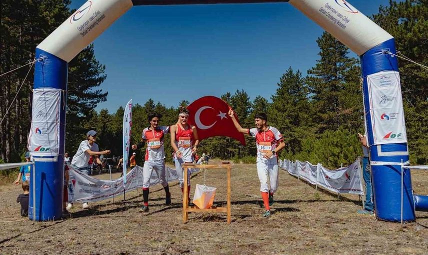 Sırbistan'da oryantiringde büyük başarı: MSKÜ'lü Koray Korkut üç madalya kazandı