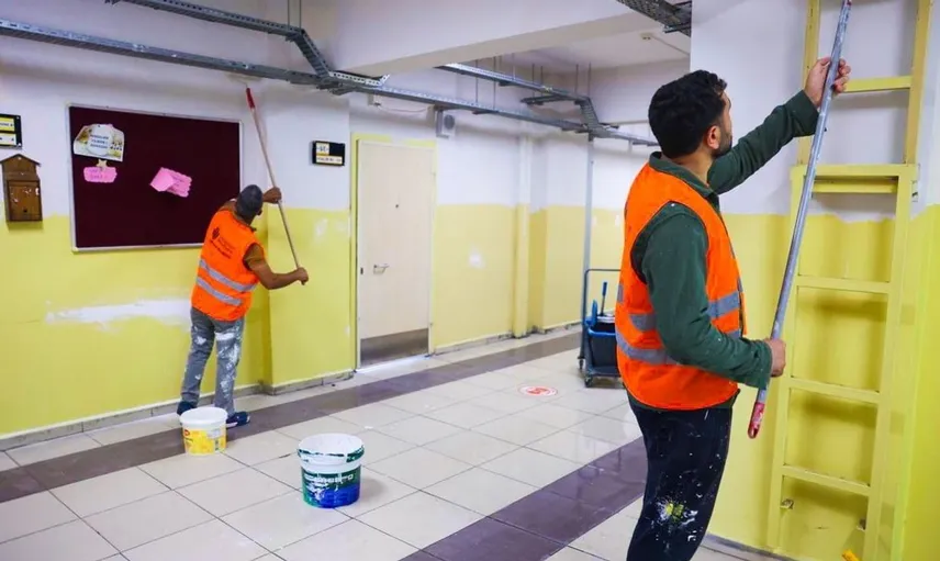 Yeni eğitim yılı öncesi ümraniye okulları için yoğun yaz çalışmaları