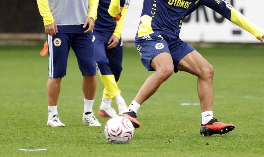 Fenerbahçe, eyüpspor maçı hazırlıkları için ter döküyor