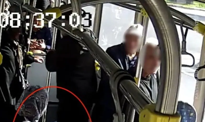 Rahatsızlanan yolcuya hızlı müdahale: Otobüs güzergah değiştirdi