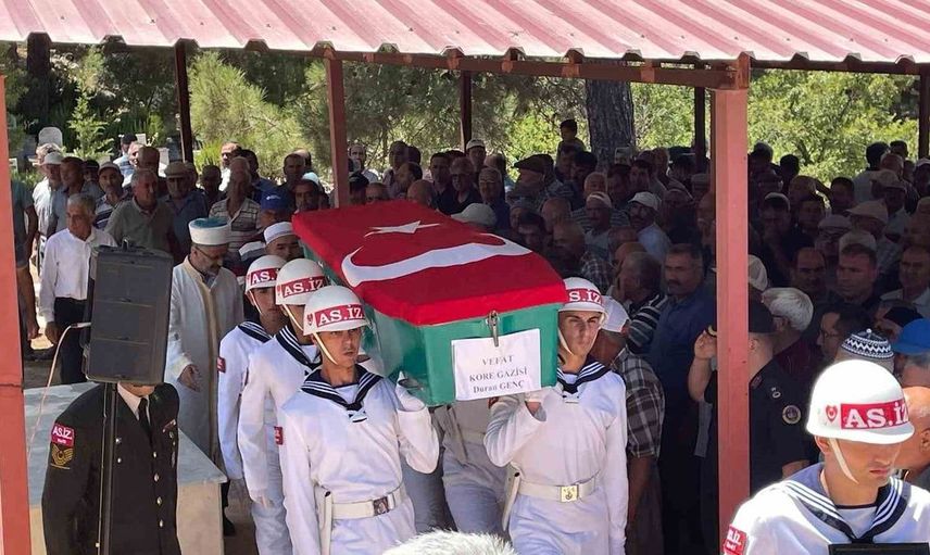 Kore gazisi askeri törenle son yolculuğuna uğurlandı