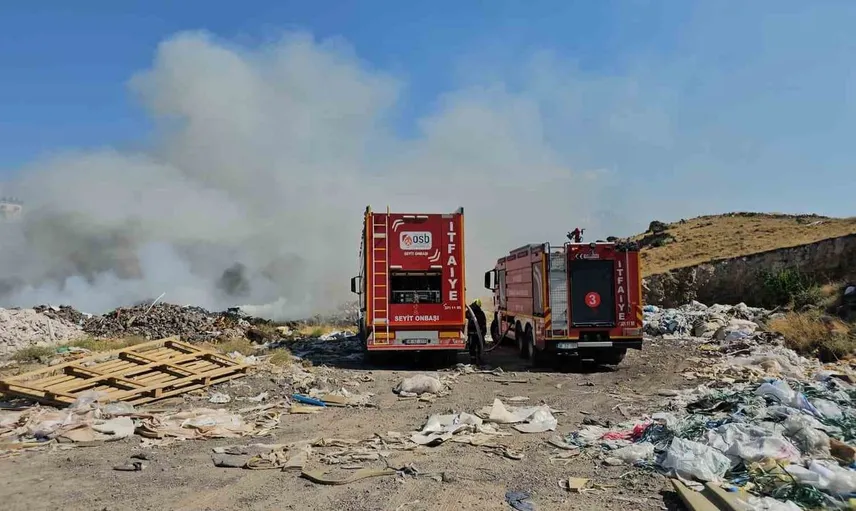 Kayseri'de atık madde yangınında güvercinlere sahip çıktılar