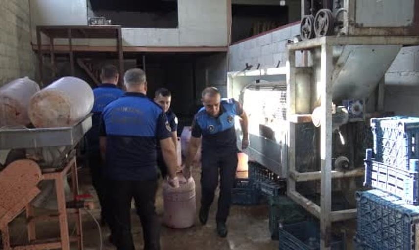 Şanlıurfa'da denetimlerde skandal ürünler ortaya çıktı: çürük domates ve küflü salça