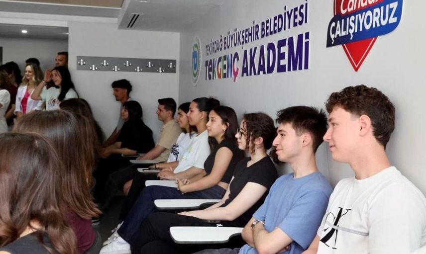 Tekirdağ Büyükşehir'den YKS tercih döneminde ücretsiz danışmanlık desteği