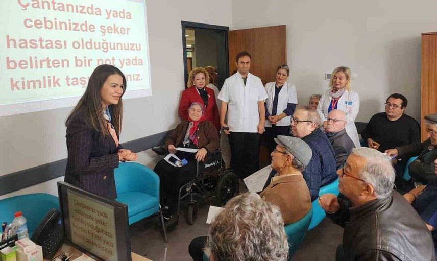 Diyabet okulu eğitimlerini tamamlayan 18 hasta sertifikalarını aldı