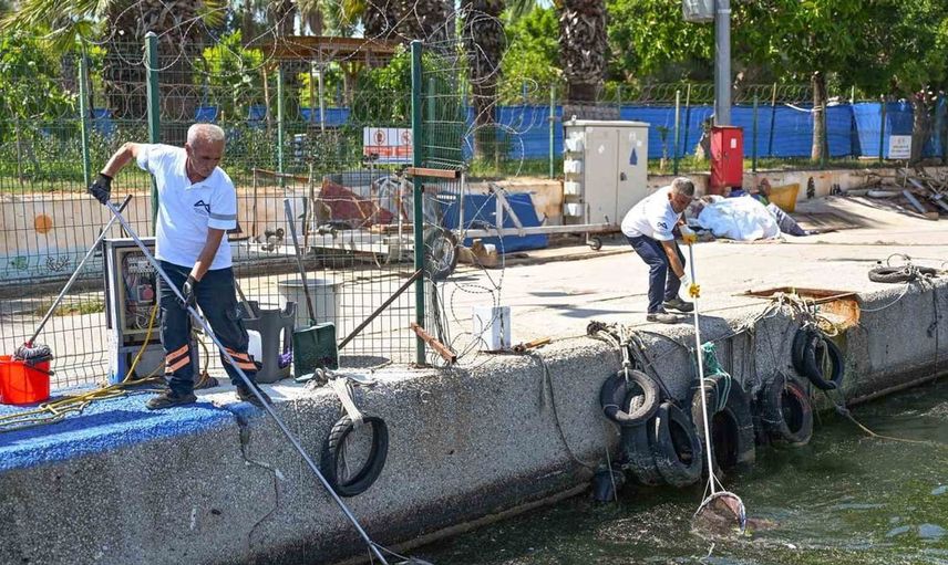 Mersin'de deniz temizliği için teknoloji ve ekipler seferber oldu