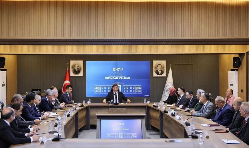 Erzincan'da 35. birim amirleri toplantısı kent projelerini değerlendirdi