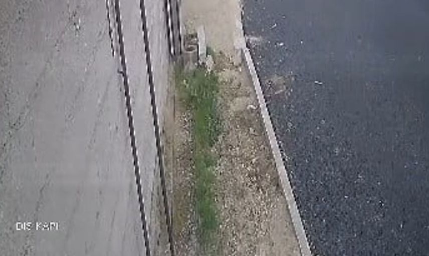Niğde'de motosiklet kazası güvenlik kameralarına yansıdı: 1 ağır yaralı