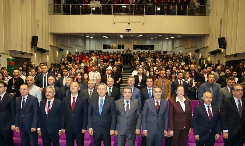 Şenol Güneş: milli takım teknik direktörü Türkiye'den yetişmeli