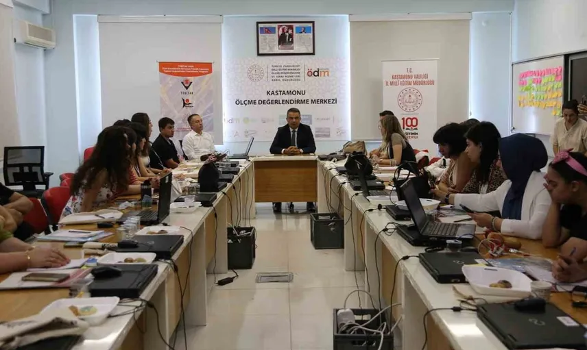 Kastamonu'da özel eğitim öğretmenlerine bilim ve teknoloji eğitimi veriliyor