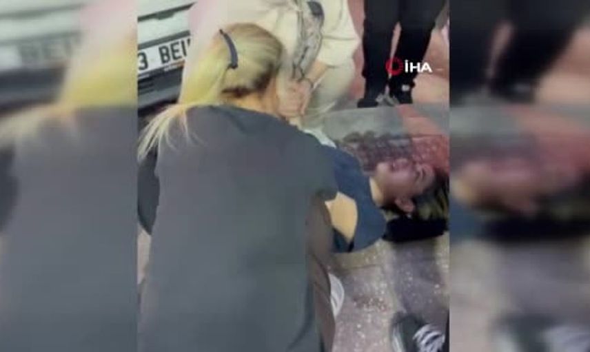Adana'da sokakta yürüyen kadına kocası bıçakla saldırdı