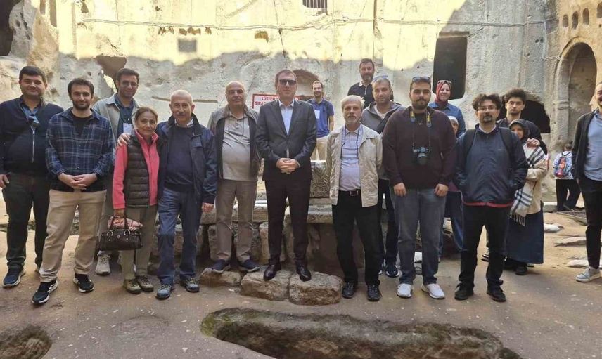 35 akademisyen niğde'deki gümüşler manastırı'nı keşfetti