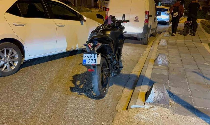 Düzce'de motosikletlerin çarpışması sonucu 3 kişi yaralandı