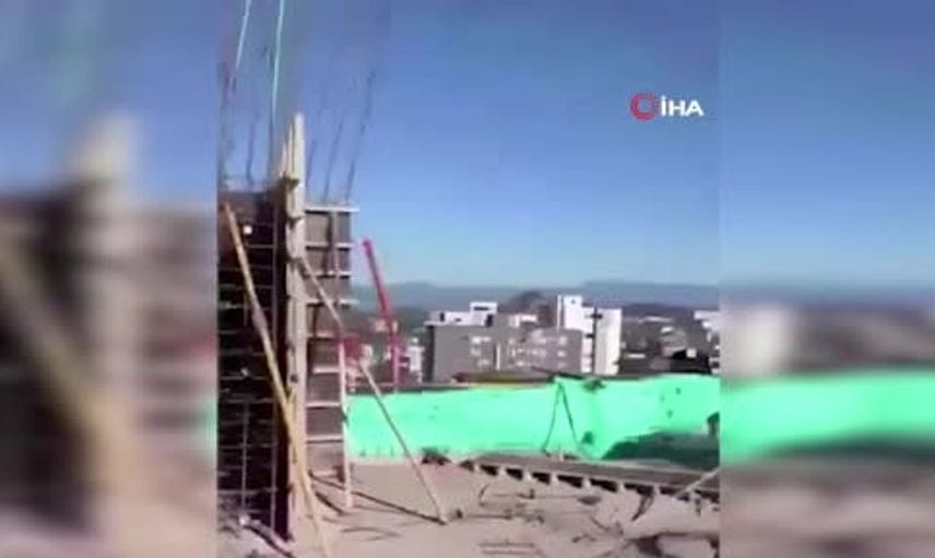 Kolombiya'daki 7.4 büyüklüğündeki depremde can kaybı artmaya devam ediyor