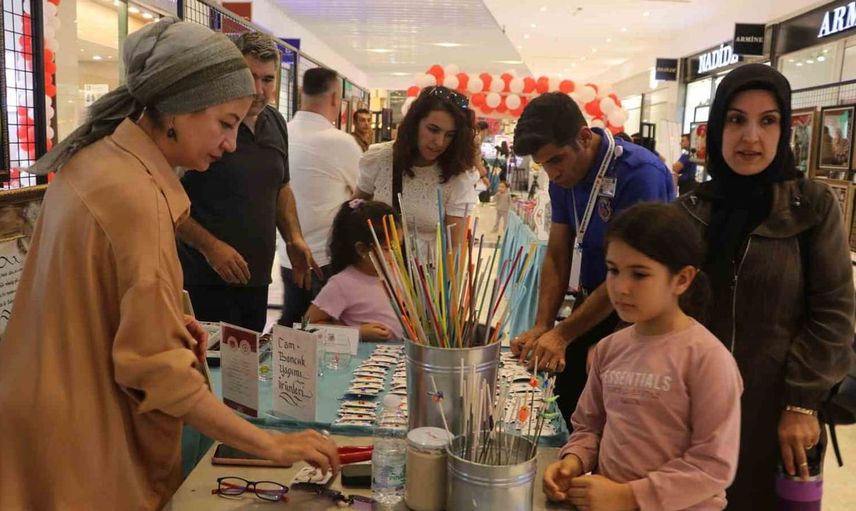 Cezaevinde üretilen eserler sergiye çıktı: Bağımlılıkla mücadeleye dikkat çekildi