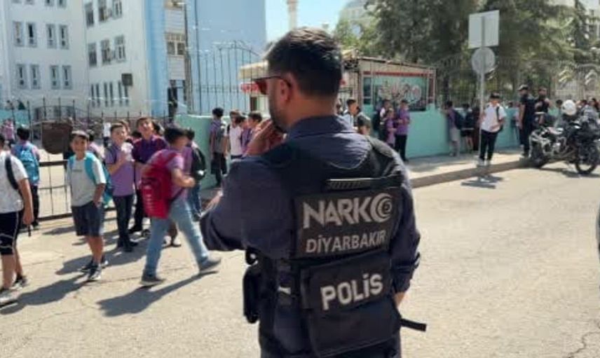 Diyarbakır'da yeni eğitim yılı için okullarda güvenlik uygulamaları artırıldı