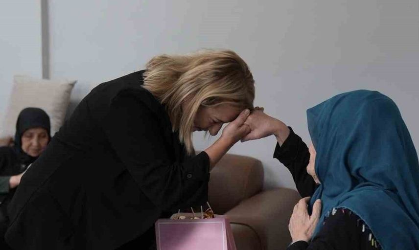 Düzce'de dünya yaşlılar günü kutlaması: Anlamlı etkinlikte duygusal anlar