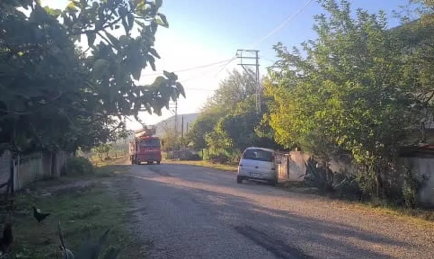 Çaycuma'da odunluk yangınına jandarma ekibiyle hızlı müdahale