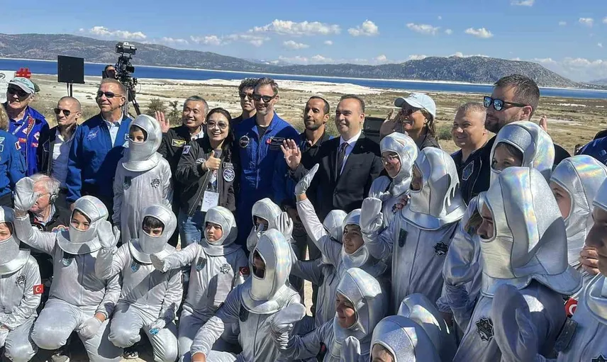 Sanayi Bakanı Kacır, uzay aracını 2027'nin başlarında uzaya göndermeyi hedefliyoruz