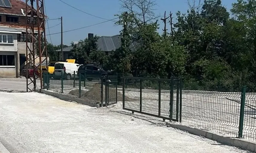 Yenivakıf Köyü'ndeki kabristanlık çevresi daha düzenli hale getirildi