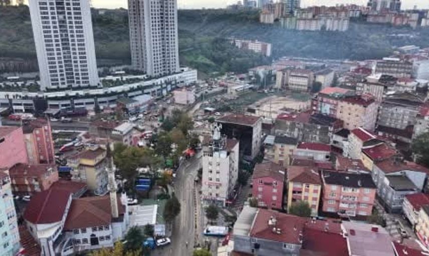Ayazağa'da sel sonrası temizlik ve yıkım çalışmaları devam ediyor