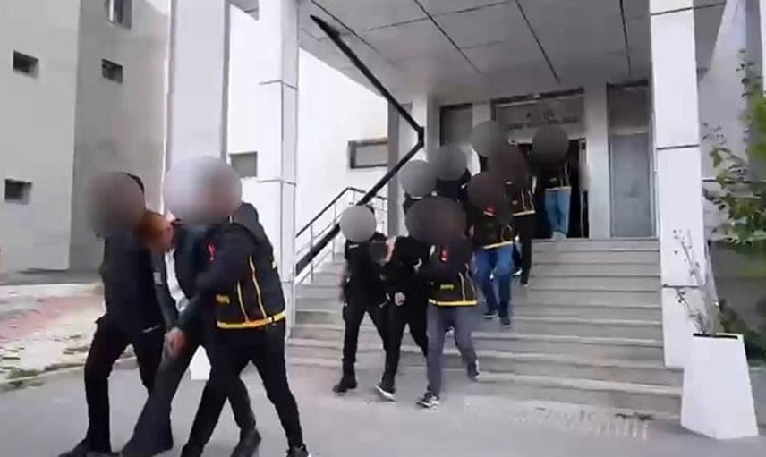 Van'da dolandırıcılık operasyonu: 2.3 milyar TL'lik para hareketiyle 11 kişi tutuklandı
