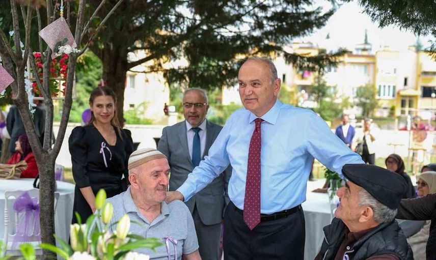 Düzce Alzheimer Merkezi, dünya Alzheimer Günü'nde ikinci yılını kutladı