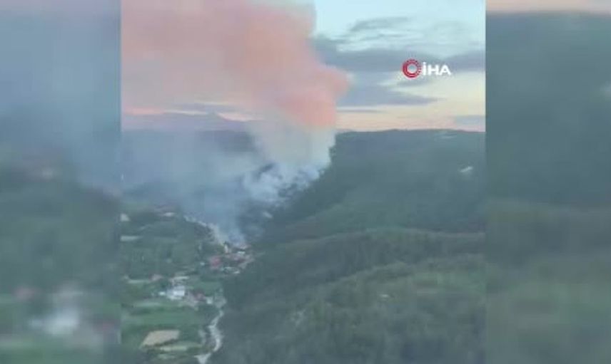 Kastamonu'daki orman yangınına müdahale helikopter kamerasında