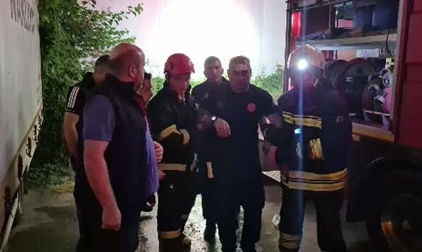 Düzce'deki fabrikada yangın: itfaiyeci yaralandı