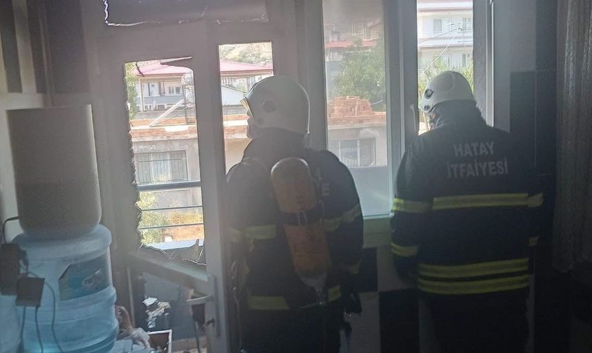 Hassa'da çıkan ev yangını hızlı müdahaleyle söndürüldü