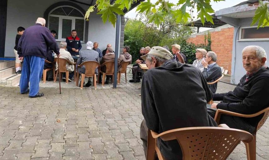 Tarım ve orman müdürlüğü ekipleri üreticilere destek hibe imkanlarını anlattı