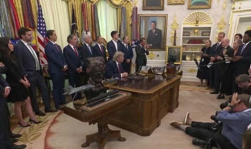Trump, İran’a yönelik saldırı kararını vermediğini açıkladı