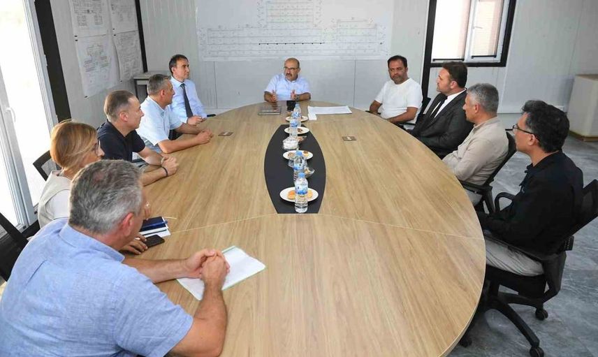 Balıkesir valisi yeni hastane inşaatını yerinde inceledi