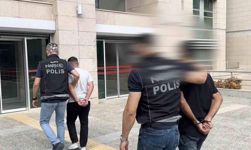 Batman girişinde uyuşturucu operasyonu: 2 kişi gözaltında