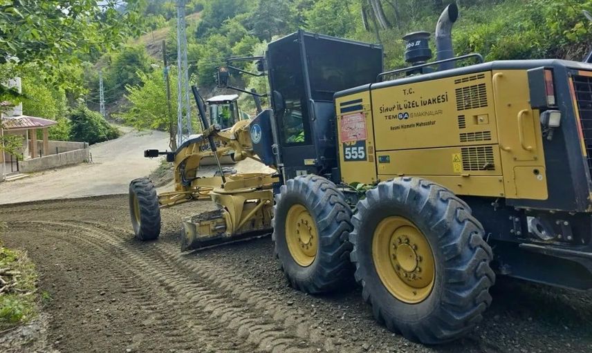 Sinop'ta köy yolları yenileniyor