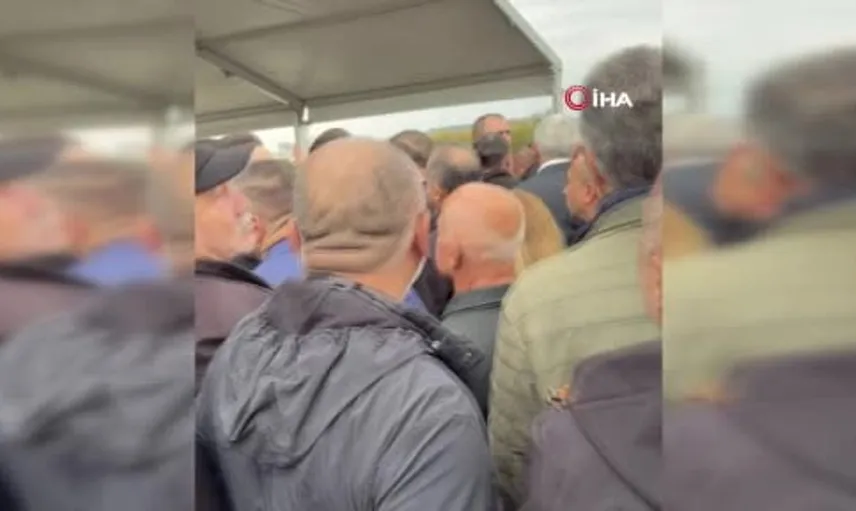 Maltepe'de Sivas Kültür Günleri'nde siyasi gerginlik: CHP ve YENİ Parti'liler arasında kavga