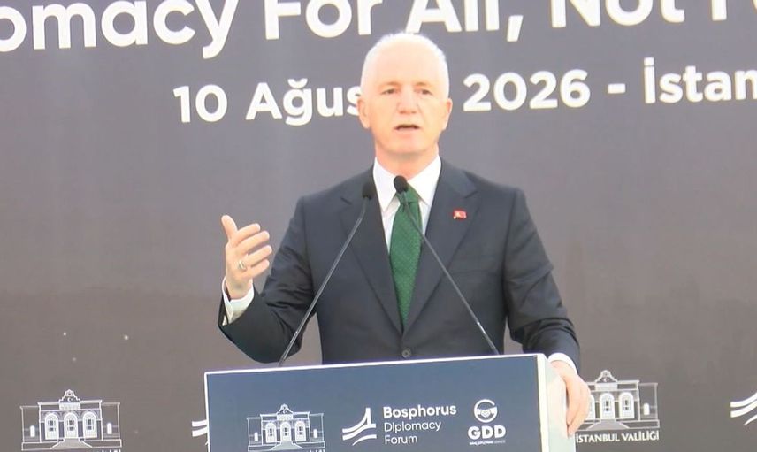 Boğaziçi Diplomasi Forumu öncesi gala yemeğinde gençlerden barış mesajları