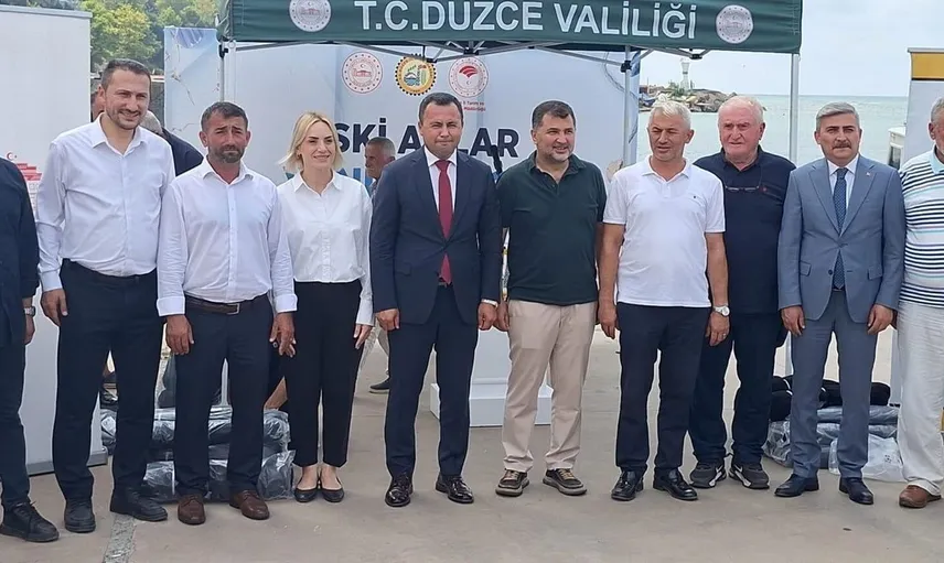 Akçakoca balıkçılarına yeni ağ desteği sağlandı
